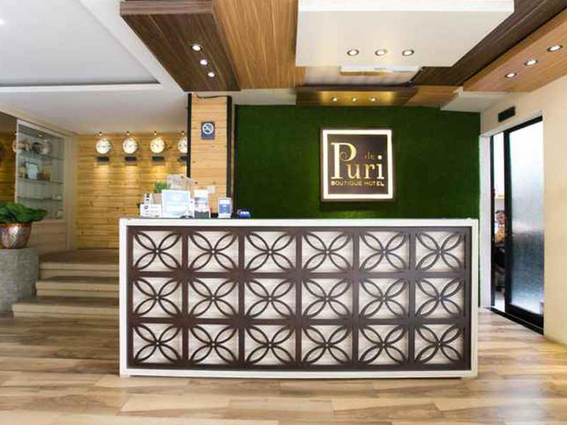 Life Puri Hotel Surabaya Gubeng Exterior photo