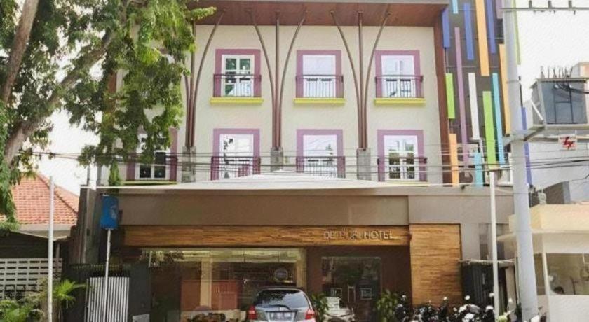 Life Puri Hotel Surabaya Gubeng Exterior photo